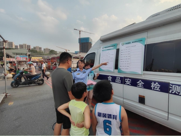 8.14江北新区你点我检夜市3.jpg